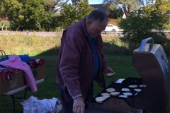 Ed-Harmon-Cook-for-the-Walkathon